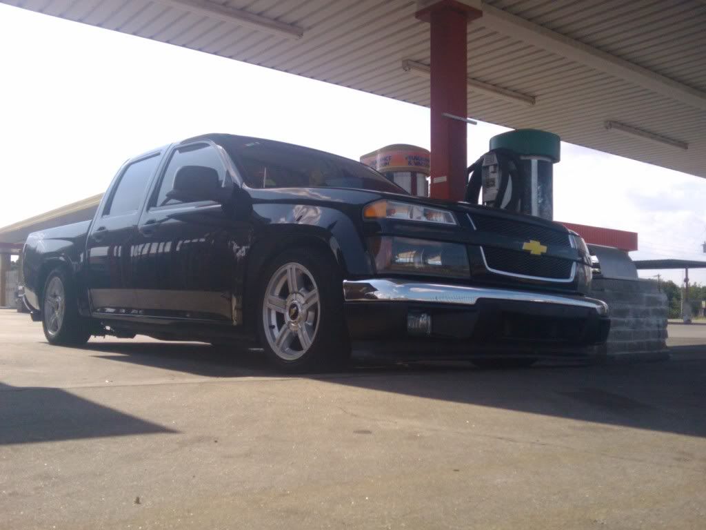08 LTZ silverado center caps on 17 zq8 wheel!? Chevrolet Colorado